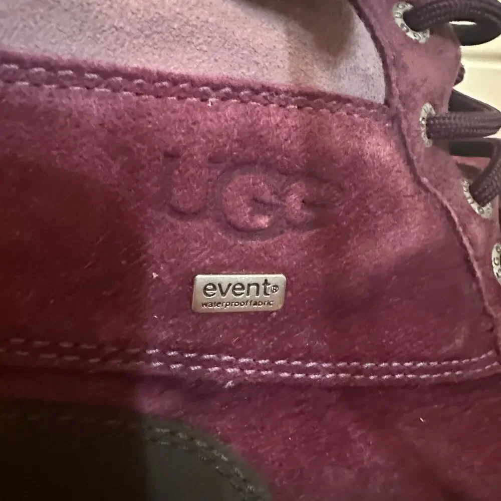 UGG Gir's Butte Boots sz 4 Snow Boots Insulated Winter Boots Waterproof
